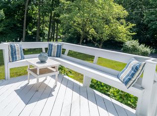 1 Eastwood Rd, Norwalk, CT 06851