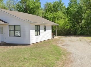 218 E Main St, Jones, OK 73049