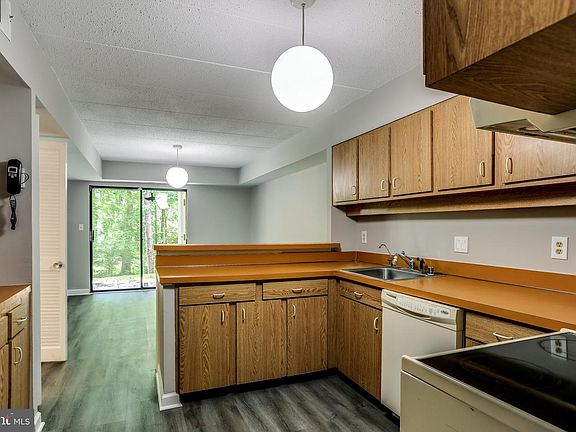 5th image of 5657 Harpers Farm Rd Unit A