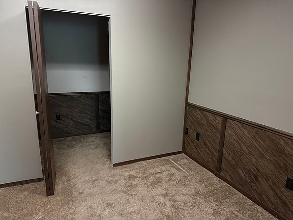 5th image of 1952 Edgewood Dr #1