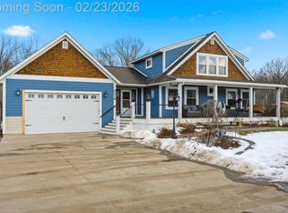 4216 Nicholson Rd, Fowlerville, MI 48836