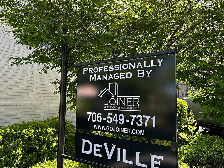 136 Grady Ave — Photo 31