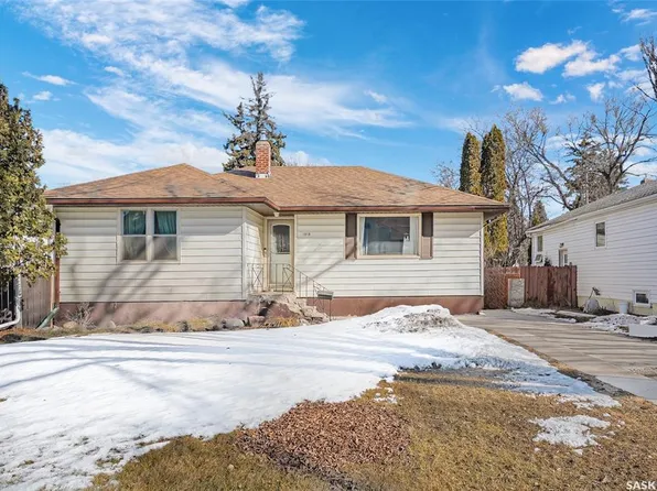 1313 9th STREET E, Saskatoon, SK S7H 0N8