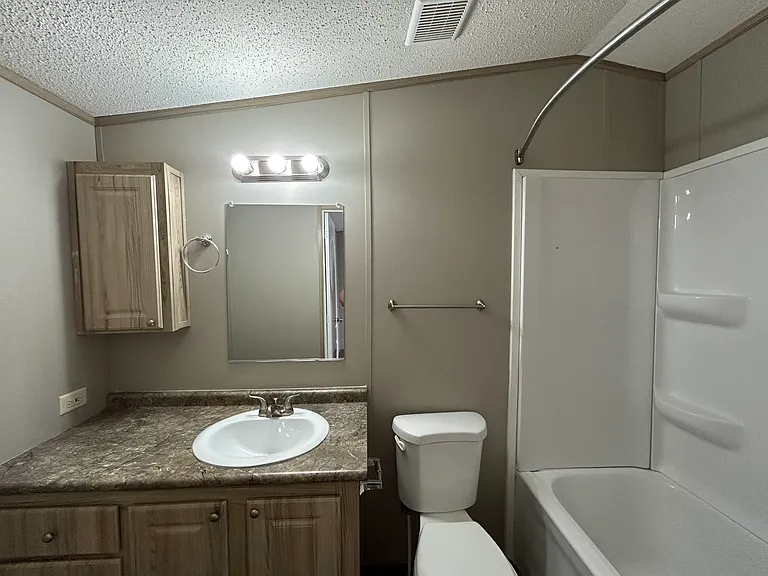 213 Riviera Courts Dr — Photo 9