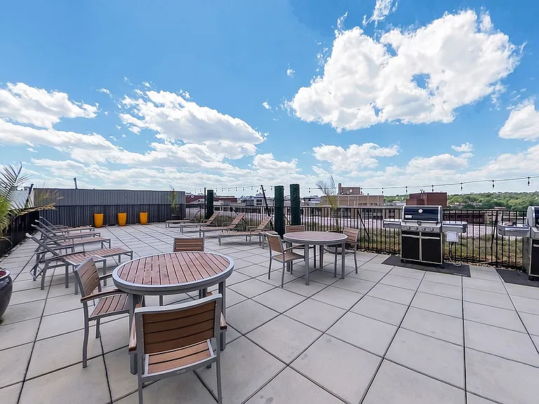 1255 New Hampshire Ave NW — Photo 70