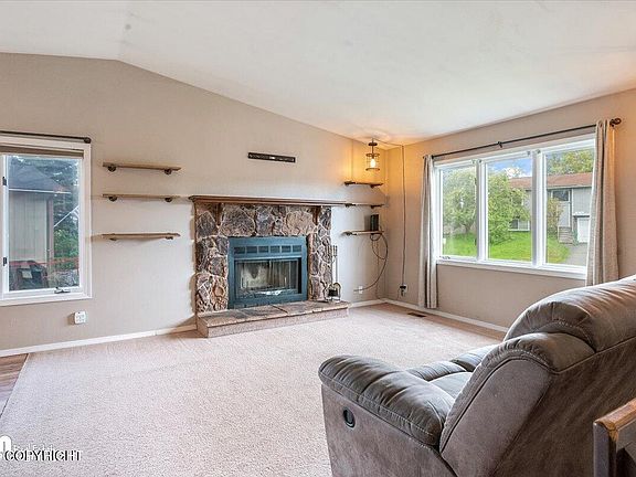 3rd image of 12501 Crested Butte Dr