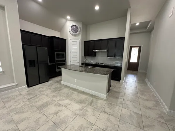2320 Base Burner Path, Leander, TX 78641