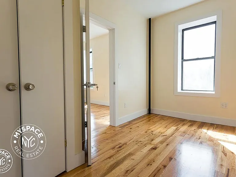 322 Rodney St #20 — Photo 5