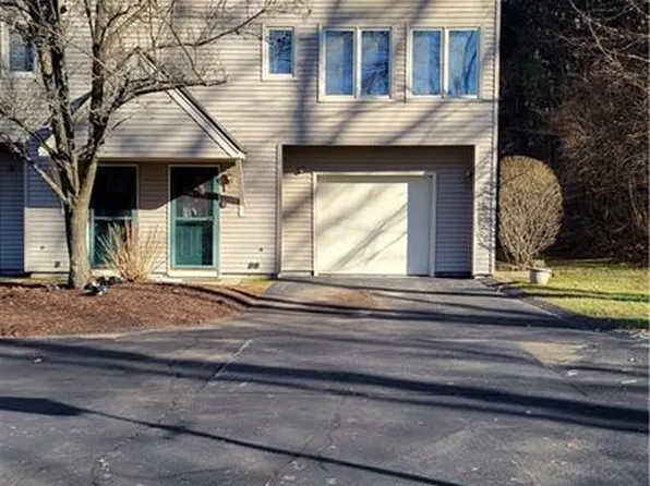 307 Holley Ln Unit 307, Woonsocket, RI 02895