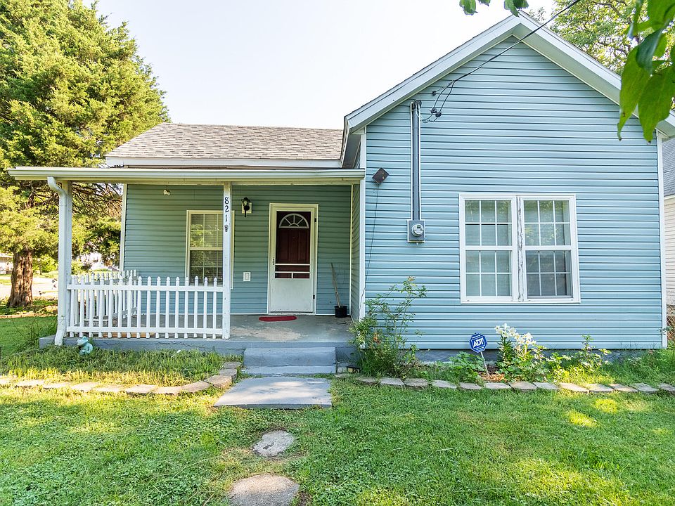 821 W Locust St, Springfield, MO 65803 | Zillow