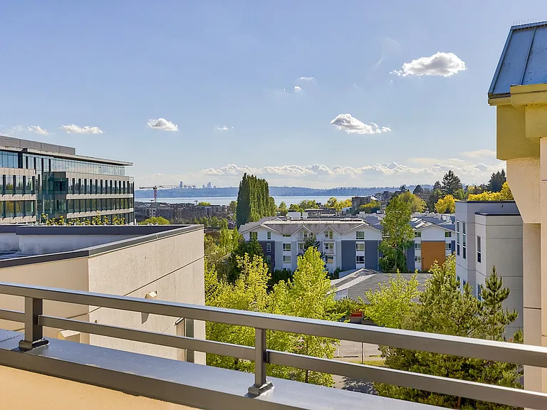 Enjoy the Kirkland Views
