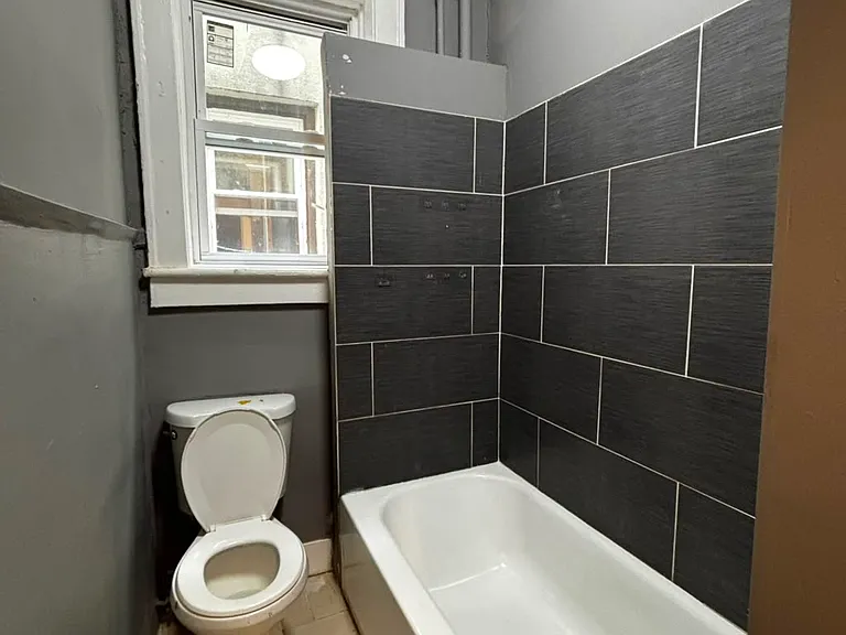 713 Arlington Ave #5C — Photo 5