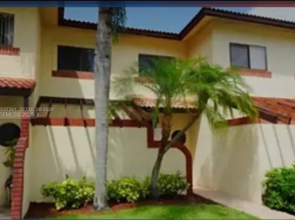 8837 NW 48th St, Sunrise, FL 33351