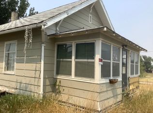 19 1st St E, Musselshell, MT 59059
