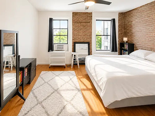 251 Metropolitan Ave #7 Photo 1