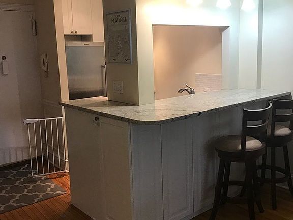 5th image of 150 E 27th St APT 4G