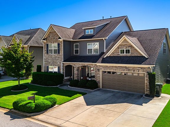 2nd image of 12 Ashby Grove Dr