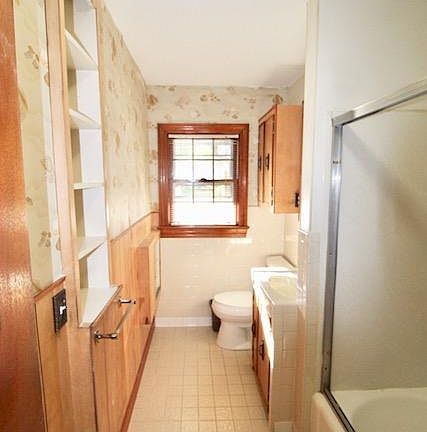Hall Bath