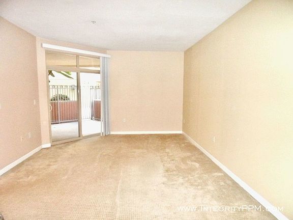 4th image of 1501 Front St Unit 227