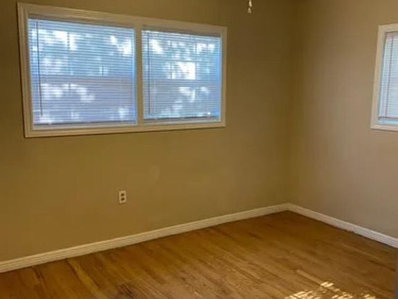 2nd image of 509 Avenue L