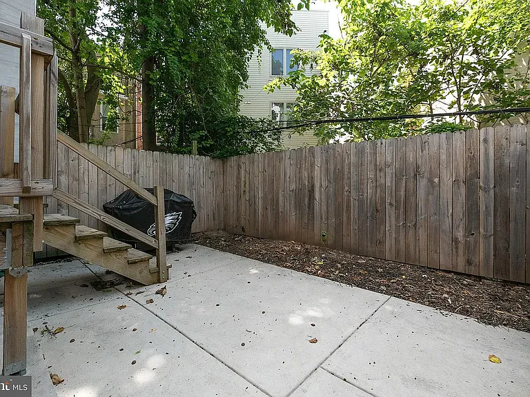 1825 Ginnodo St #1R — Photo 12