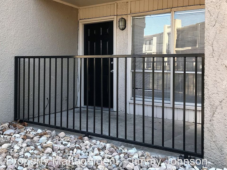 1st image of 2401 Yorkstown Dr APT 107