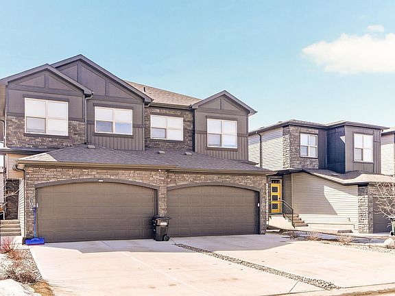 3rd image of 107 Garneau Gate