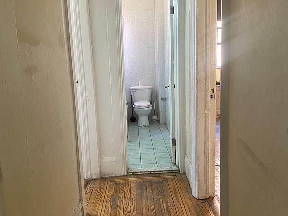 4th image of 810 Ocean Ave #4