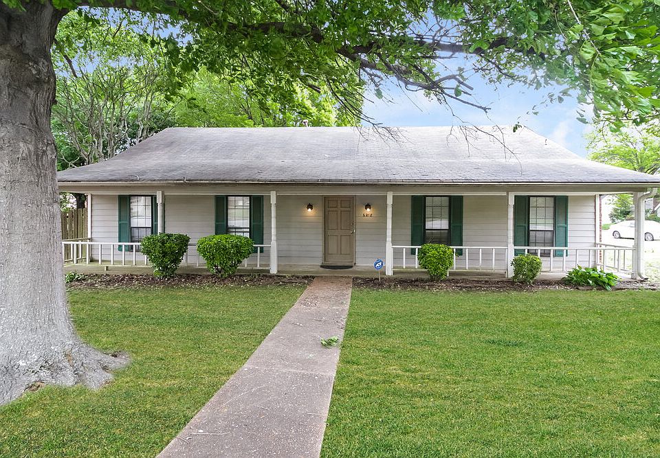 1st image of 6708 Henredon Dr