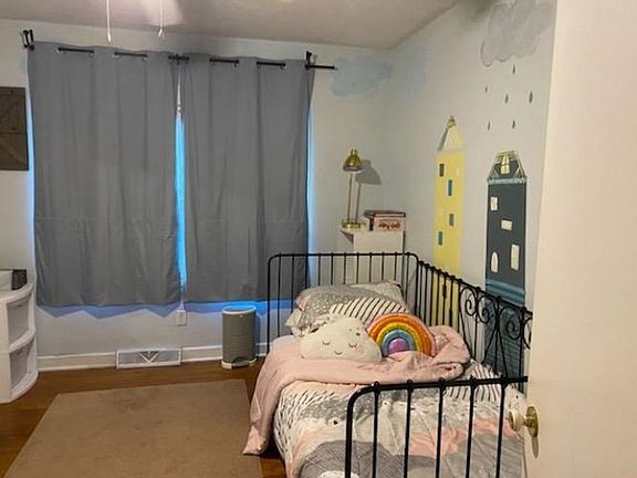 5th image of 111 Allison Dr