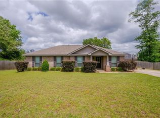 1860 Woodhinge Ct, Semmes, AL 36575