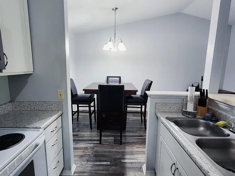 601 E Burgess Rd #D7 — Photo 8
