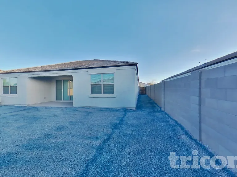 30361 W Crittenden Ln — Photo 17