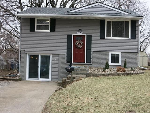 1st image of 1526 N Geronimo Dr