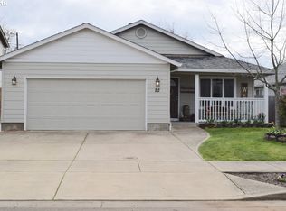 22 Grace St, Lebanon, OR 97355