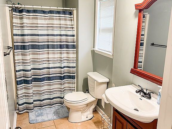 Master bath 