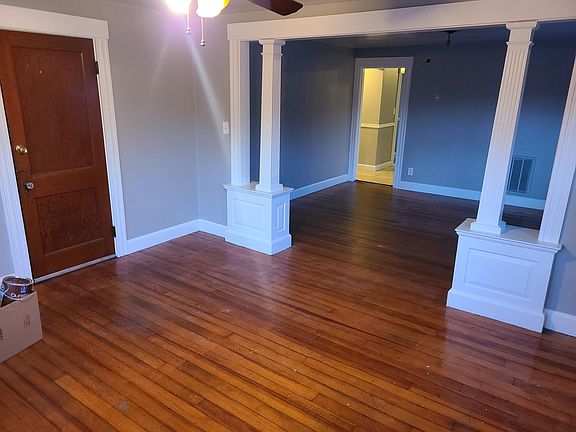 2nd image of 14 South St