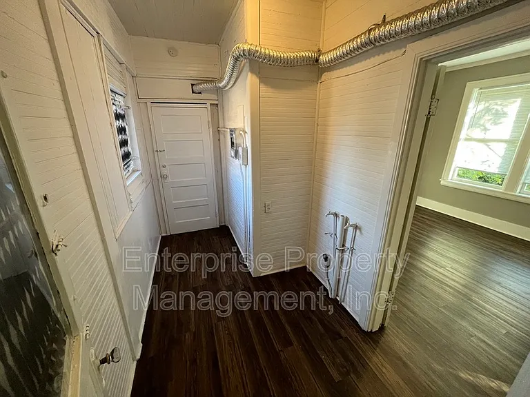 836 Maury St — Photo 23