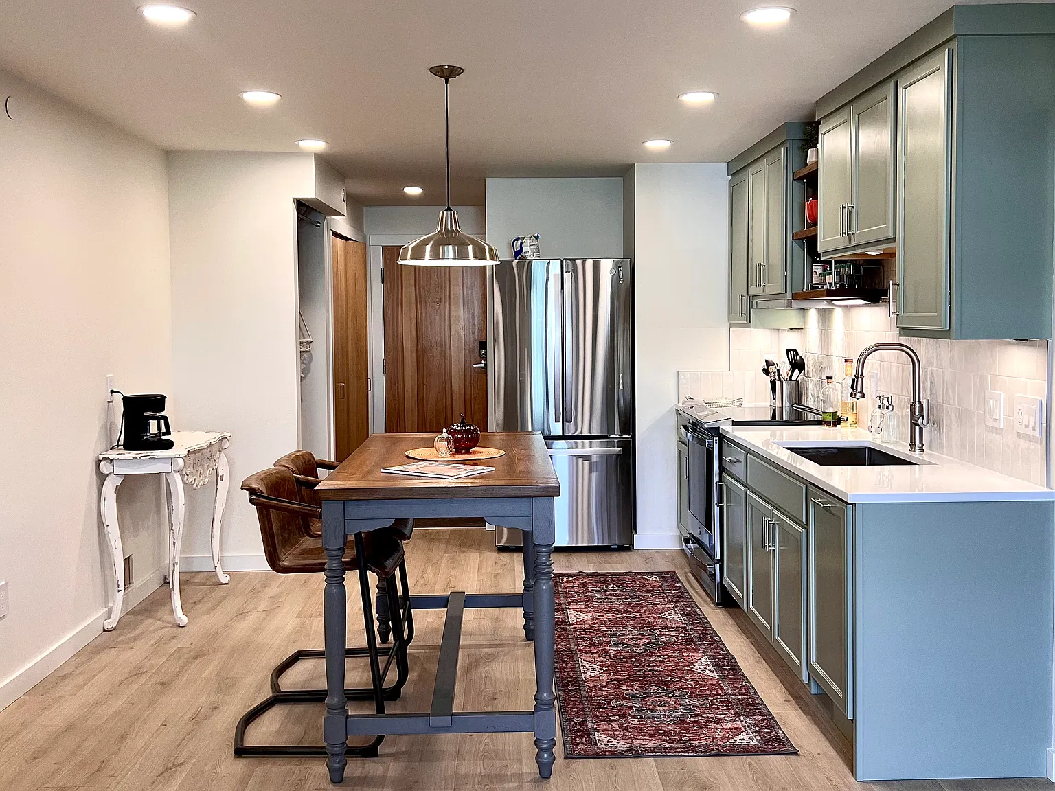 228 S Cottonwood Rd — Photo 3