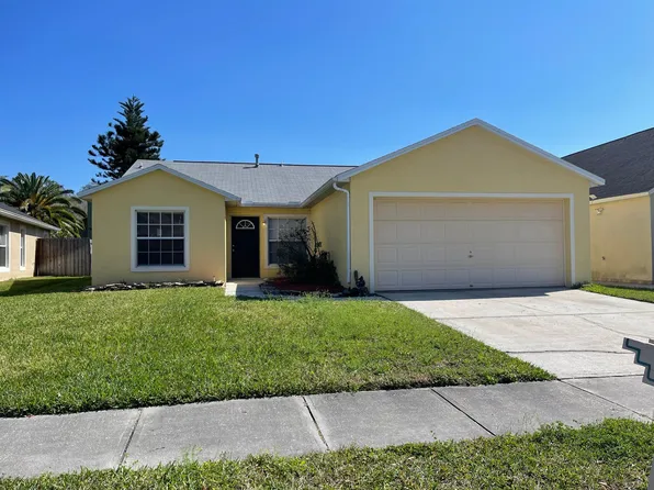 1520 Maximilian Dr, Wesley Chapel, FL 33543