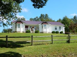 668 Arrowhead Cir, Cedar Bluff, VA 24609