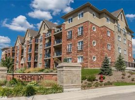 39 Ferndale Dr S, Barrie, ON