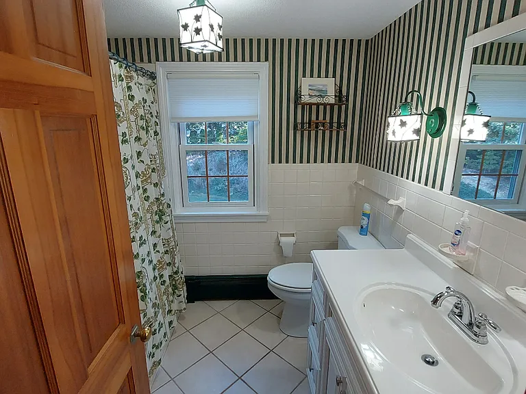 90 Fox Ln — Photo 9