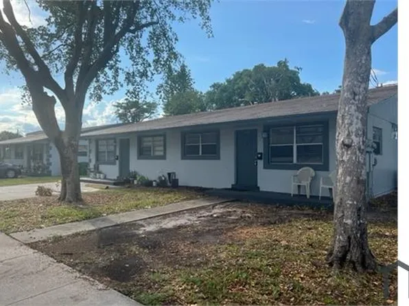 102 NW 1st St, Hallandale, FL 33009