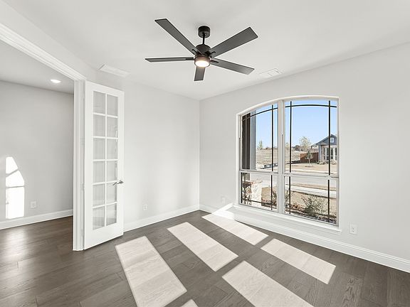 5th image of 8 Grouse Cir