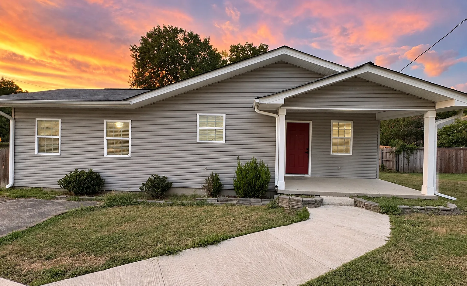 3 bed, 1185 sqft, $1,595 — Photo 1