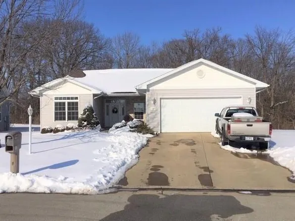 347 Concord Dr, Danville, IL 61832