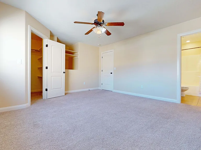 370 W 1425 N #16 — Photo 10