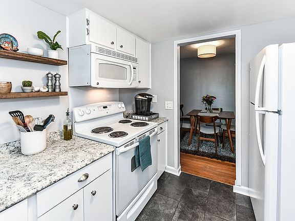 5th image of 4878 28th St S APT A2