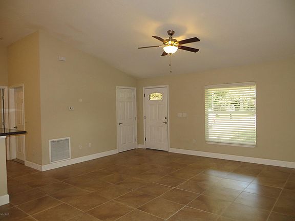 5th image of 1053 Wexford Way